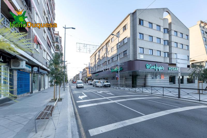 Foto a8e12381-5a72-4d7e-b60c-ae0a469c0c4f. Lloguer local comercial a Camino de Ronda Granada