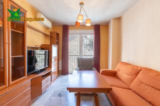 Appartement à Cenes de la Vega. Apartamento de 1 dorm. en última planta. con plaza de aparcamien