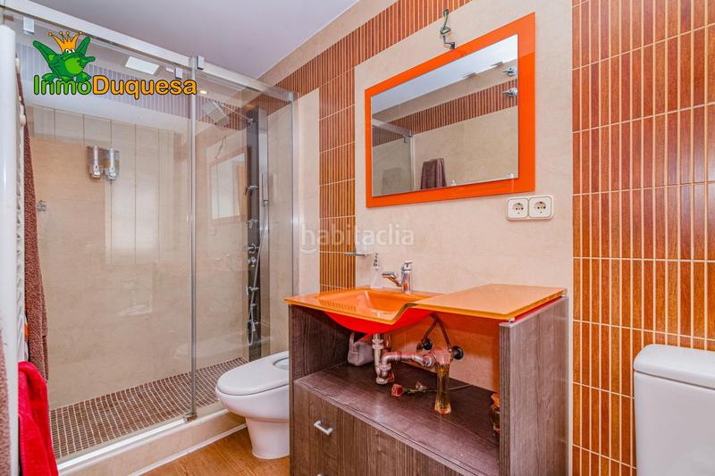 Foto 787255ca-c0dd-4432-9ef6-1ae9a32d0216. Casa a schiera con riscaldamento in Barrio de Zaidín Granada