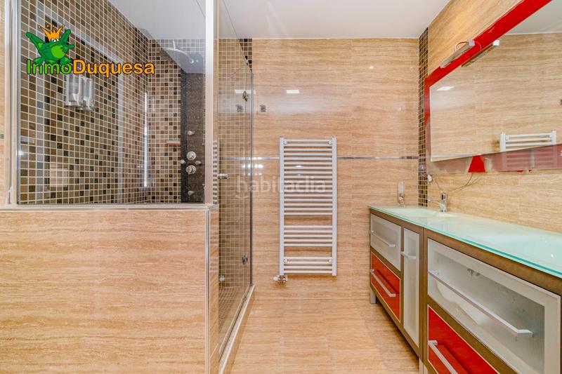 Foto a61448dd-abd0-4125-8e72-7124906f0366. Casa a schiera con riscaldamento in Barrio de Zaidín Granada