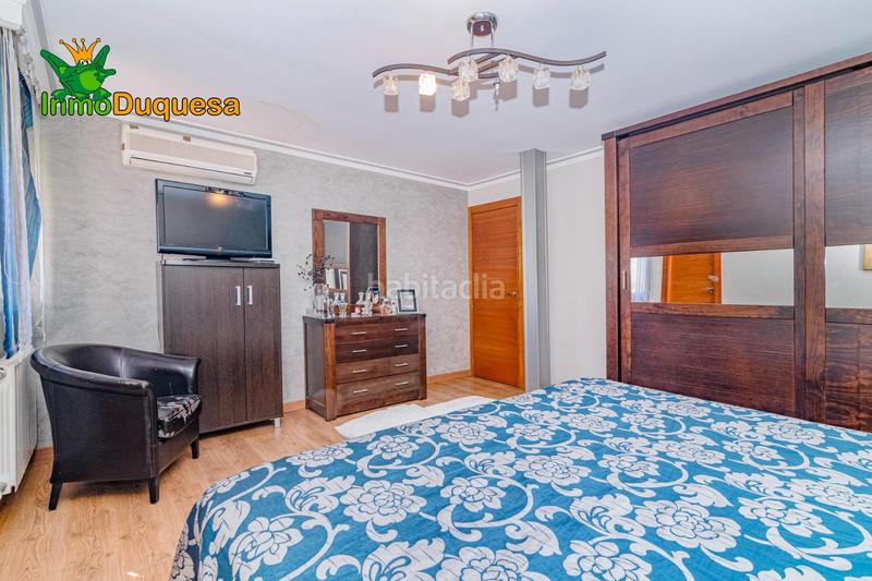 Foto b742881a-ab7a-4419-8a9c-9b33b0297086. Casa a schiera con riscaldamento in Barrio de Zaidín Granada