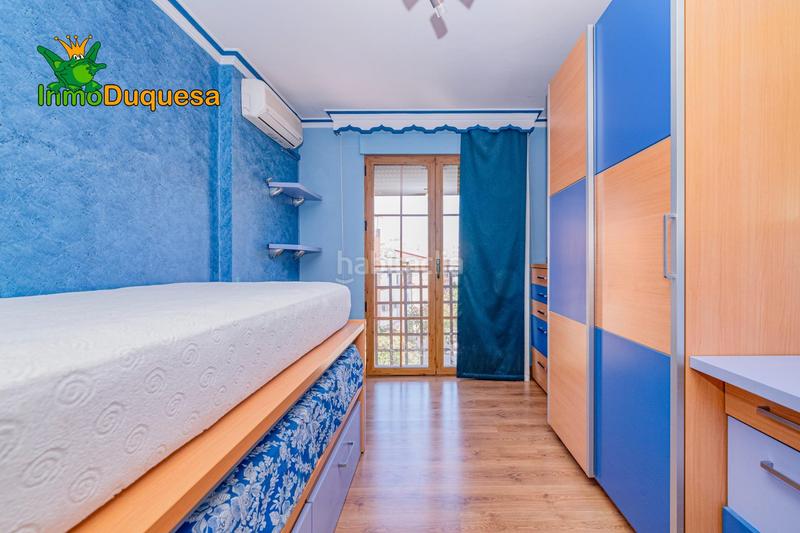 Foto ecc2d027-8bd3-45ca-9738-d7a18c4ee9a5. Casa a schiera con riscaldamento in Barrio de Zaidín Granada