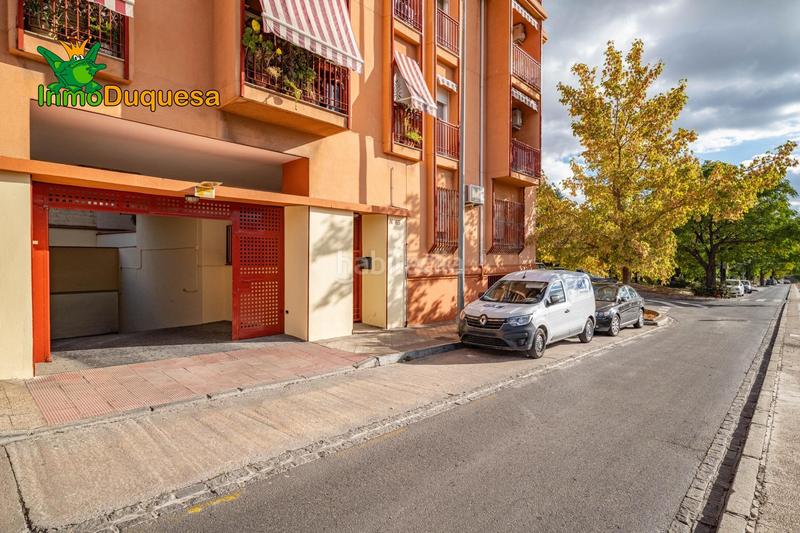 Foto 3bcd2c23-46b7-4f9b-b6fb-9d38cb335c40. Pis amb calefacció aparcament a Cerrillo de Maracena - Periodistas Granada