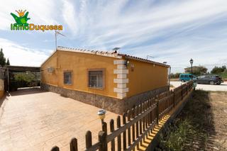 Mas à Cogollos de la Vega. Preciosa finca rústica con vivienda.