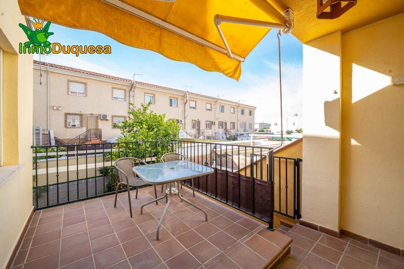 Foto 09f413da-461f-4f07-9307-15c228c020fb. Casa adosada  en la salida de cullar vega. con 4 dormitorios. en Cúllar Vega