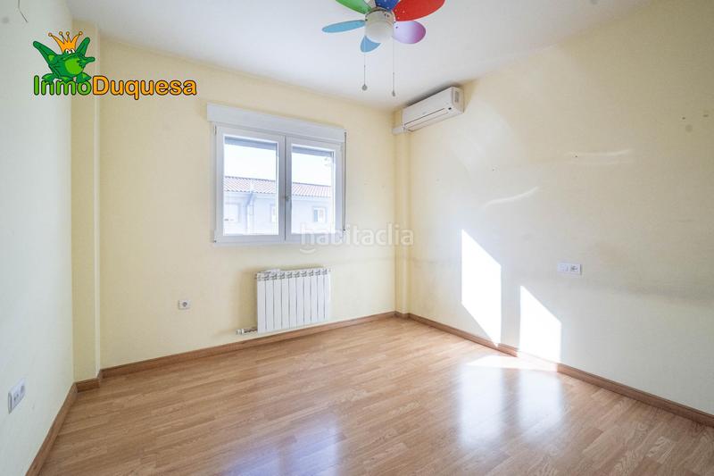 Foto 0fd6fa22-7504-471b-ae13-0cc0697e53d6. Casa adosada  en la salida de cullar vega. con 4 dormitorios. en Cúllar Vega