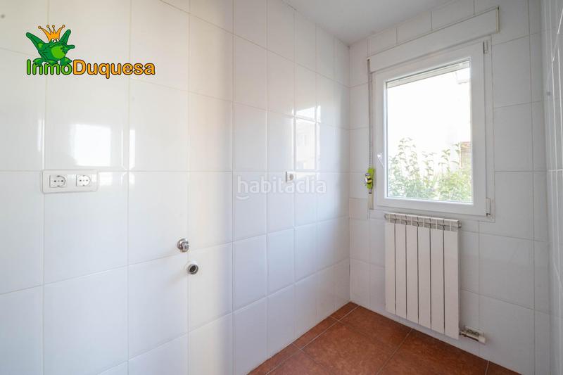 Foto 1598d5b0-8be9-4ebf-bc85-7524d1e8029d. Casa adosada  en la salida de cullar vega. con 4 dormitorios. en Cúllar Vega