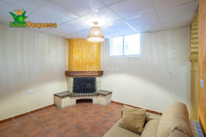 Foto 24f9b68b-101c-42db-b911-4957e597e494. Casa adosada  en la salida de cullar vega. con 4 dormitorios. en Cúllar Vega