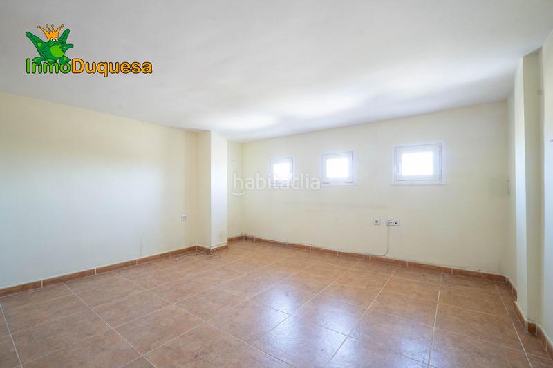 Foto 62aca879-f0f5-4927-9cd9-8481a2615830. Casa adosada  en la salida de cullar vega. con 4 dormitorios. en Cúllar Vega