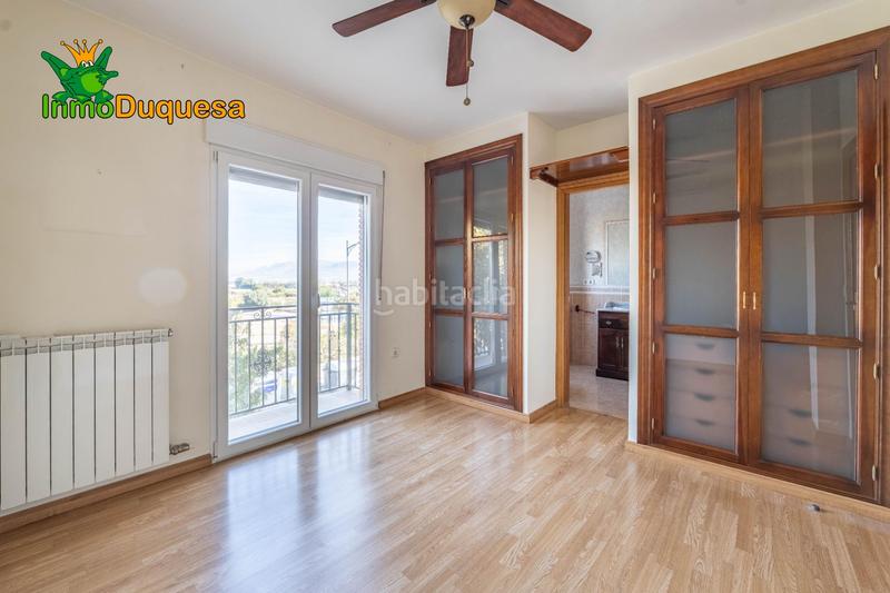 Foto 878541d9-2ddb-42be-a4bd-ff088a467543. Casa adosada  en la salida de cullar vega. con 4 dormitorios. en Cúllar Vega