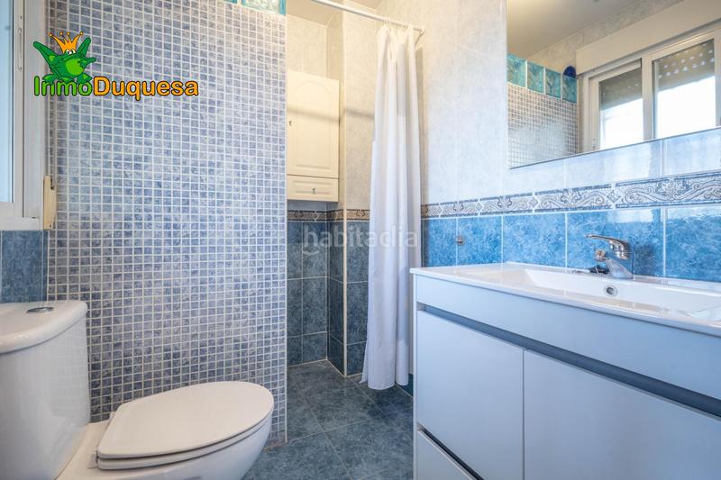 Foto 9cf617e9-7190-4218-ba14-d285b4b69bb5. Casa adosada  en la salida de cullar vega. con 4 dormitorios. en Cúllar Vega