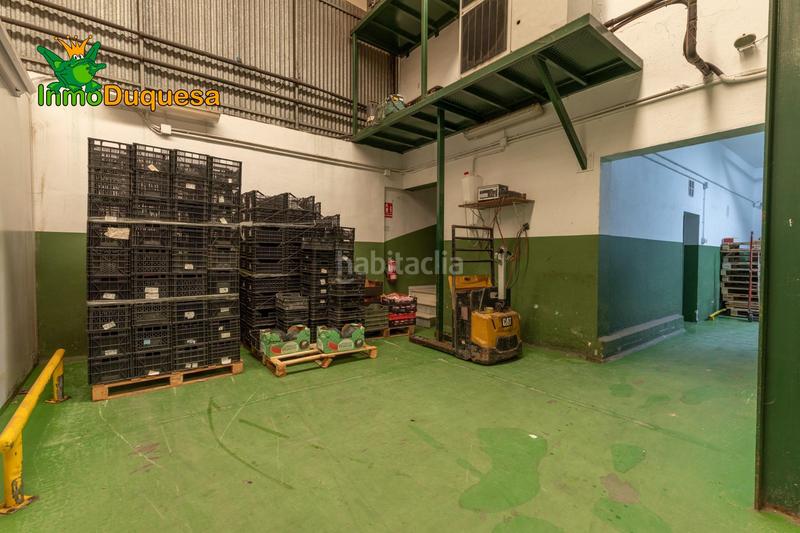 Foto 1ad8edd3-92e4-4437-acd0-e92348718ddf. Bâtiment à usage industriel dans Almuñecar centro Almuñécar