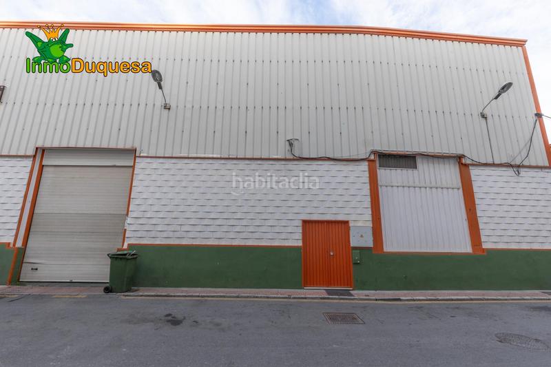 Foto 1c01f3c2-4885-409f-8dfb-2d151d365003. Bâtiment à usage industriel dans Almuñecar centro Almuñécar