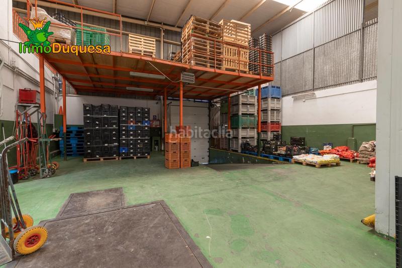 Foto 5072ec17-6580-456a-a0df-7f6217c7fa8b. Bâtiment à usage industriel dans Almuñecar centro Almuñécar