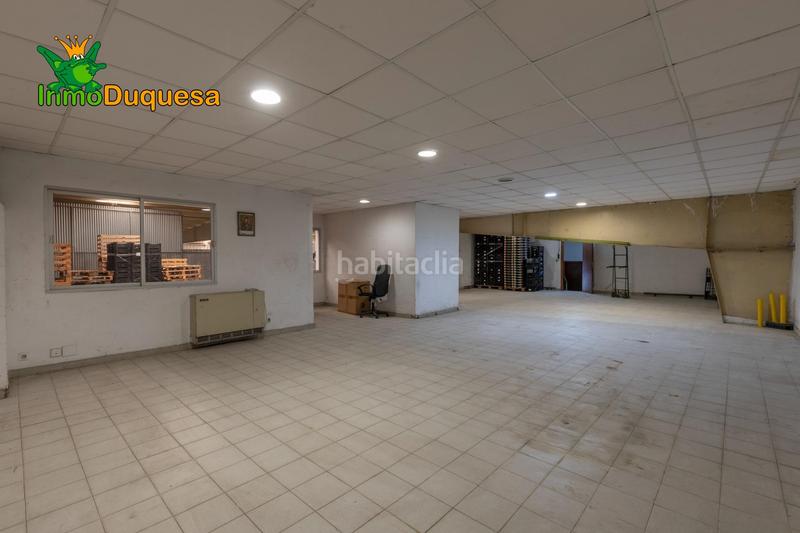 Foto 8e40d871-7261-47fa-bd0e-90191a0f1833. Bâtiment à usage industriel dans Almuñecar centro Almuñécar