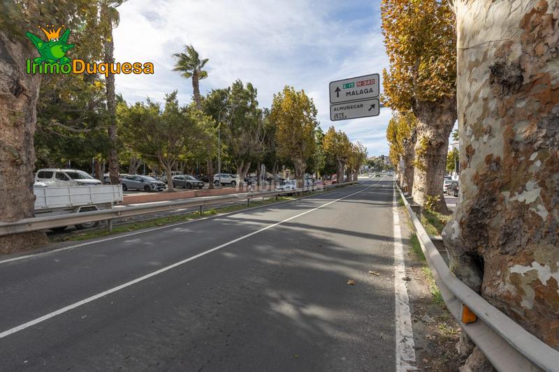 Foto ed514b22-c0d4-4fee-91b8-0e453ec4ac9c. Bâtiment à usage industriel dans Almuñecar centro Almuñécar