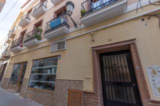 Pis a Almuñecar centro. Inversiónalquilado piso en almuñecar centro.