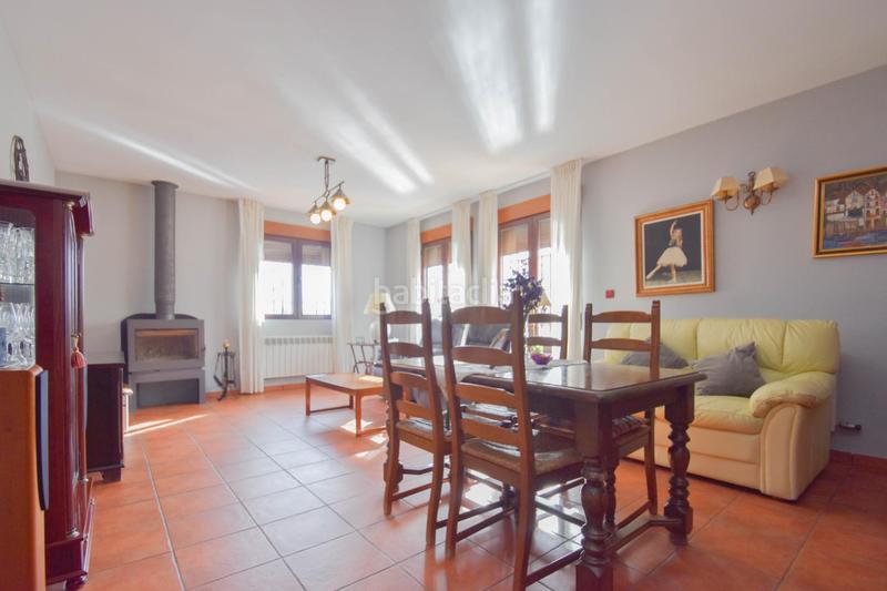 Foto ddd0eff4-3625-48e8-863e-e13d6dc18cf2. Chalet with heating parking pool in Cúllar Vega