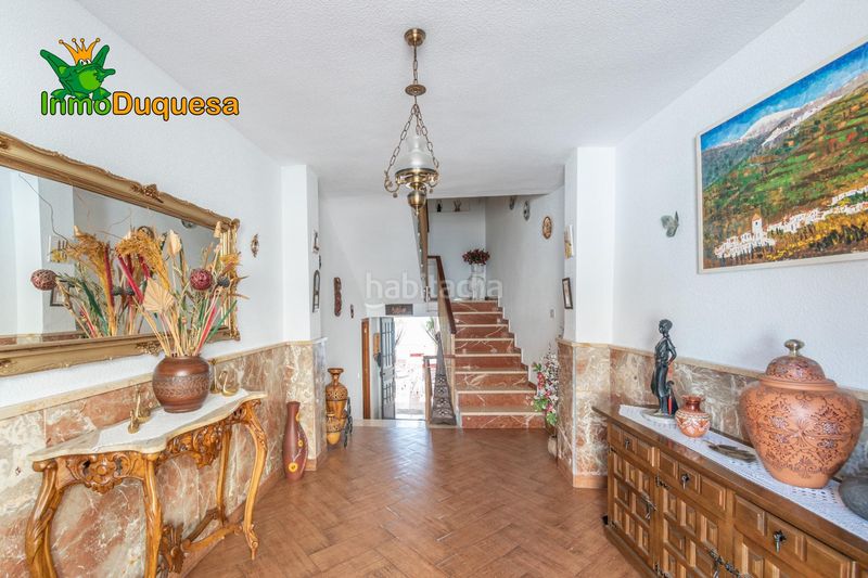 Foto f481e48d-3fc8-45a9-b8eb-6d931251de32. Casa adossada amb aparcament piscina a Atarfe