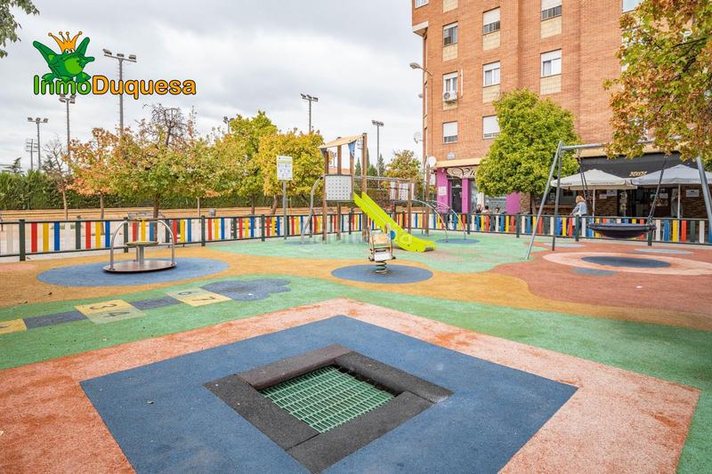 Foto 2a5c7317-f3df-41a2-8c85-976534ee7afe. Flat with heating parking in Castaño - Mirasierra Granada