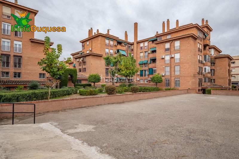 Foto 8aaa7009-622f-432d-9660-65b93a161d39. Flat with heating parking in Castaño - Mirasierra Granada