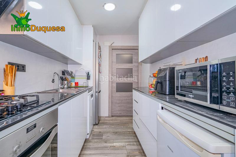 Foto 5d2e81d1-f307-48e7-af03-29dad20033e7. Flat with parking in Barrio de Zaidín Granada