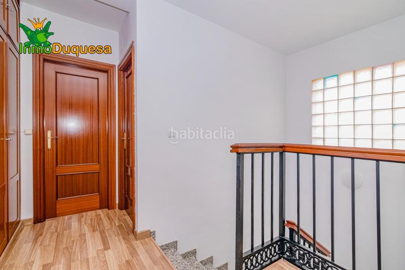 Foto 250a2627-7b12-48e0-8026-46d70c98d73d. Casa adosada  en güevejar buen estado. en Güevéjar