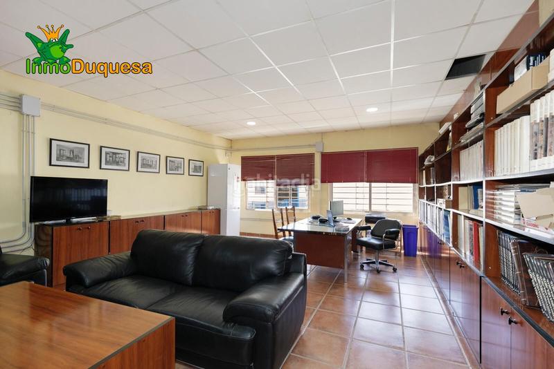 Foto bf81939c-e18e-40d7-90fc-d4d0e3fd2ed7. Fabrikhalle in Cijuela