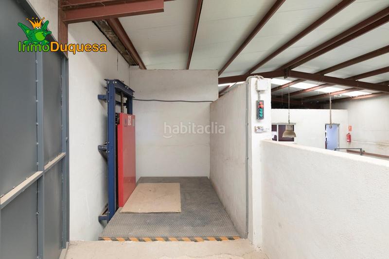 Foto f0bfbb50-95d0-49bf-8eb5-422a93e6641b. Fabrikhalle in Cijuela