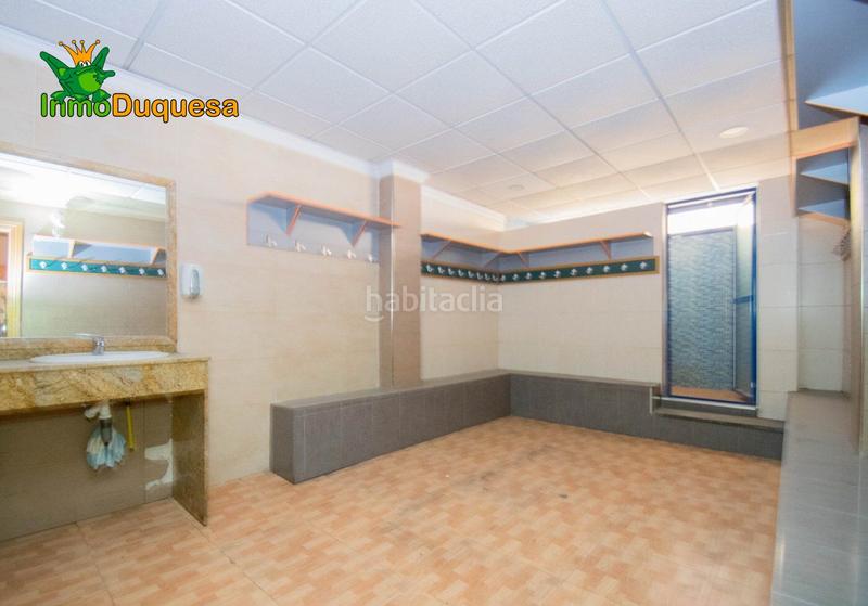 Foto 28807ef7-71b9-4cb5-bbc6-db69eba2ea77. Local commercial dans Plaza de Toros Granada