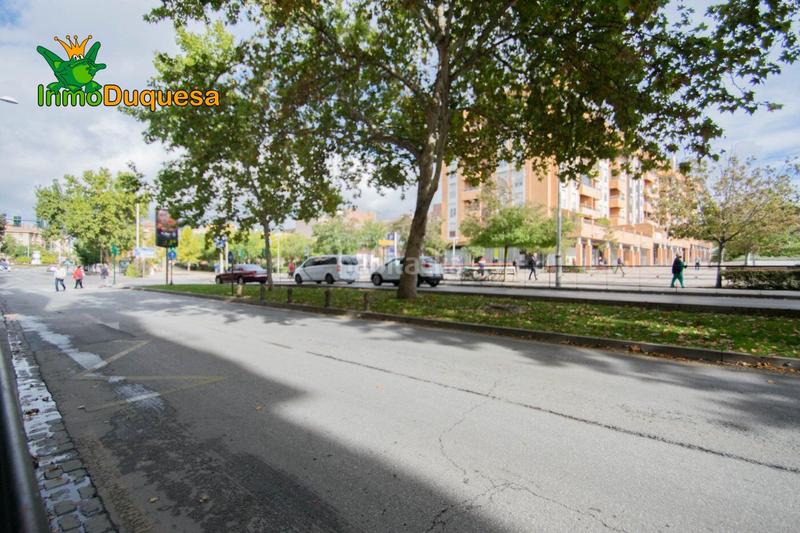 Foto 3db8a973-4416-4608-a993-651be852fb48. Local commercial dans Plaza de Toros Granada