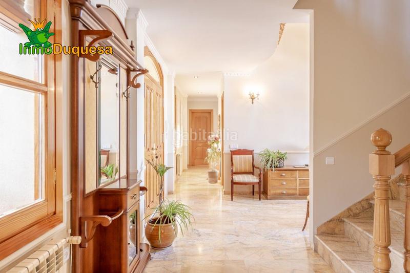 Foto c5e6a1d2-7dc7-4fb3-a325-416f8d286780. Xalet amb calefacció aparcament piscina a Barrio de la Vega Monachil