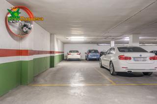 Autoparkplatz in Parque Lagos. Lote de 2 plazas de aparcamiento. zona forum