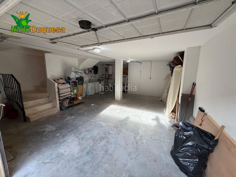 Foto 11b84fbd-fa7d-4bfb-80e7-0a917b94252f. Casa adossada amb aparcament a Gójar