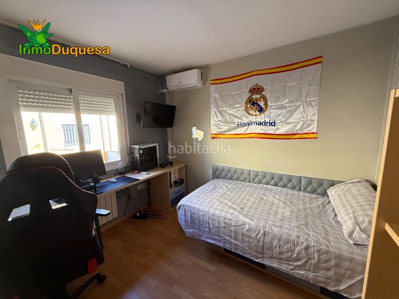 Foto 61ff0c3b-afee-420b-860d-45d3491ac3e7. Casa adossada amb aparcament a Gójar