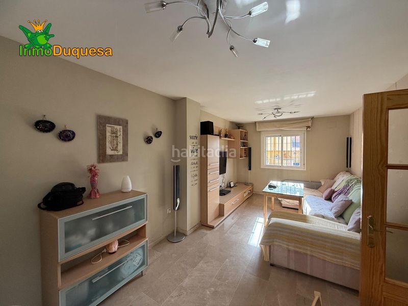 Foto c7a83451-25d2-4bf9-819d-3e2215cf2d76. Casa adossada amb aparcament a Gójar