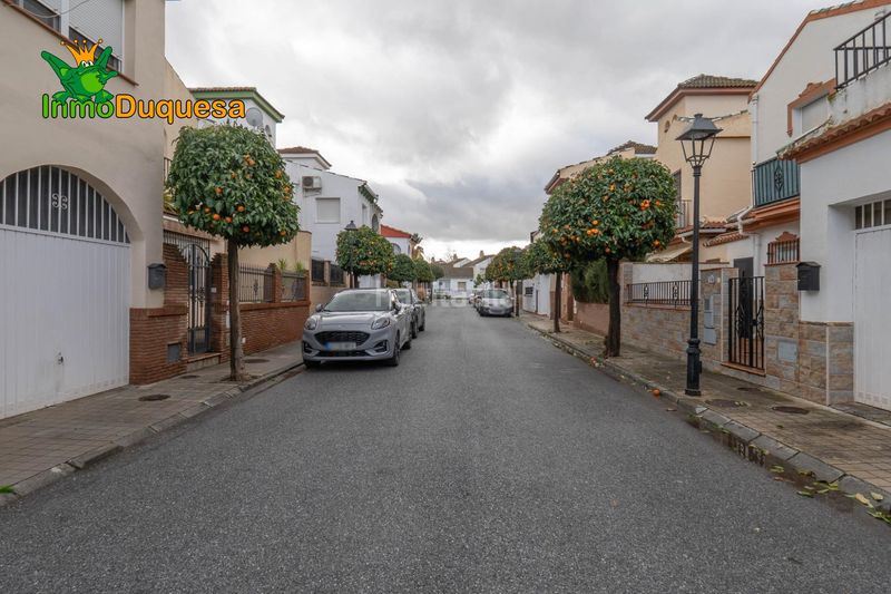 Foto 77cc0982-8fab-4af5-b81e-803cd4874608. Casa adossada amb aparcament a Santa Fe