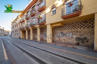 Local Comercial a Calle de colón 9. Gran local comercial con 373 m2 diafanos. en el centro de armill