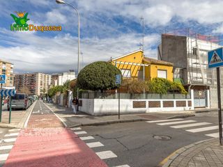 Maison jumelée à Calle andres segovia 33. Disfrute del centro de granada sin renunciar a las comodidades d