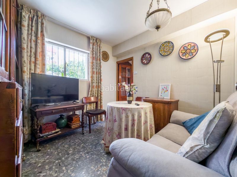 Foto 0f89fd6e-403a-4715-94e5-e8ac5b132831. Casa aparellada a calle andres segovia 33 a Barrio de Zaidín Granada