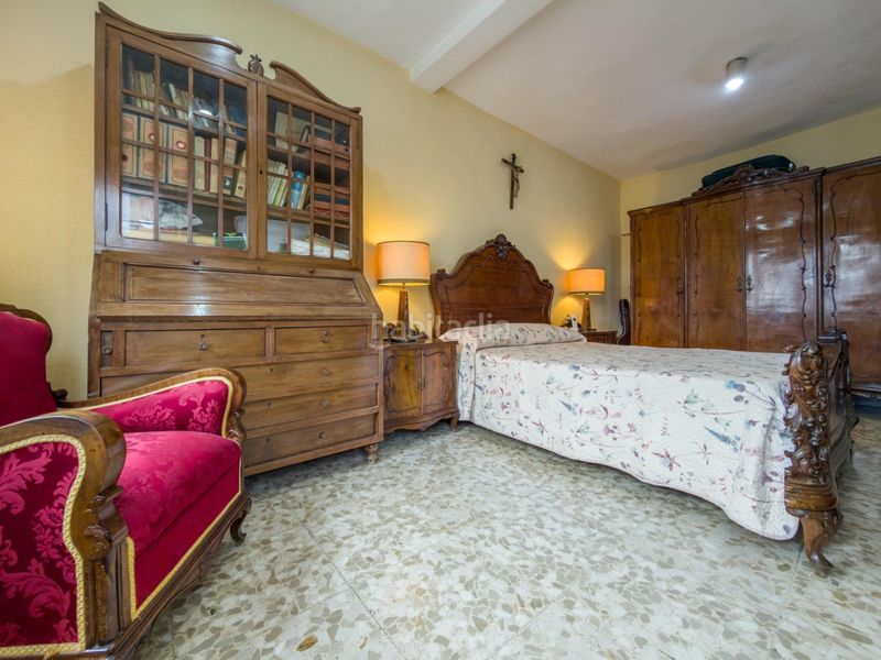 Foto f7104450-21af-4bc2-9465-0de59f5bfa34. Casa aparellada a calle andres segovia 33 a Barrio de Zaidín Granada