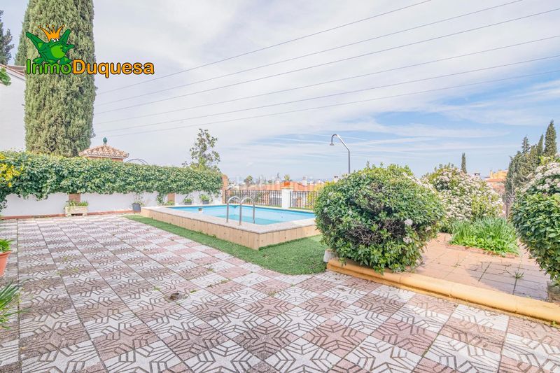Foto 78f17138-4b9c-4d95-8e9b-42e1a7f9d753. Xalet amb aparcament piscina a Peligros