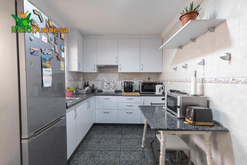 Foto 31870222-04de-4e0c-b4b9-bc1783e15b74. Casa aparellada amb aparcament a Atarfe