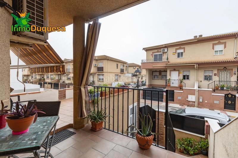 Foto 32561408-0f28-453a-a8f4-a27d0938bb76. Casa aparellada amb aparcament a Atarfe