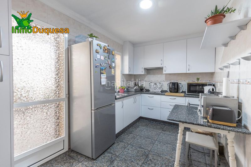 Foto 9e82913f-1461-4c32-8cc2-30523644329c. Casa aparellada amb aparcament a Atarfe