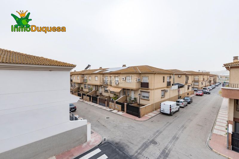 Foto bdc07459-d369-4be1-a8e6-2424d2ffe114. Casa aparellada amb aparcament a Atarfe