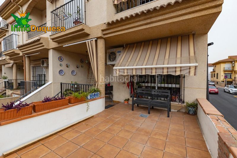 Foto dc1d5a0a-4d62-4d23-a238-0dd144924daa. Casa aparellada amb aparcament a Atarfe