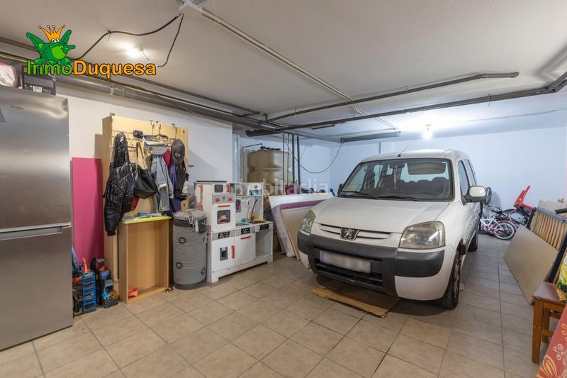 Foto e26c30df-2374-492e-874e-33c771c54073. Casa aparellada amb aparcament a Atarfe