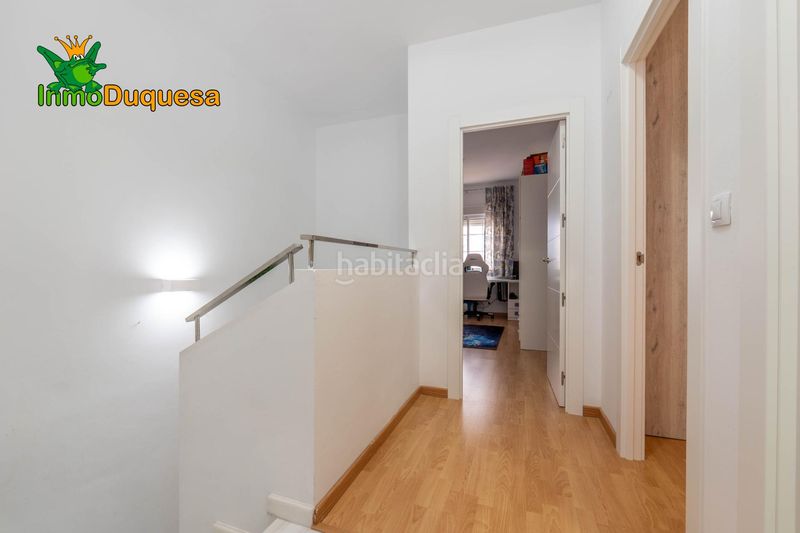 Foto 8a36c5a4-b639-4ed6-88ba-70f8cfc1c31c. Casa adossada amb aparcament a Gójar