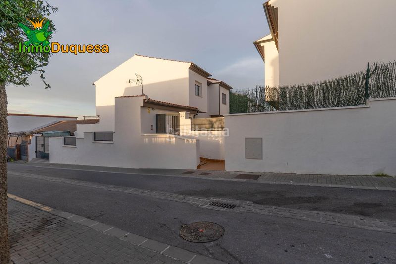 Foto 8f3faf54-5925-4aa0-a0b6-35fcdd6e396b. Casa adossada amb aparcament a Gójar